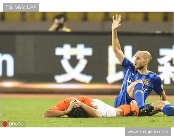 龙赛罗批评西足协频繁低级失误 赫伊森停赛事件成笑柄 - 副本 龙赛罗批评西足协频繁低级失误 赫伊森停赛事件成笑柄 - 副本